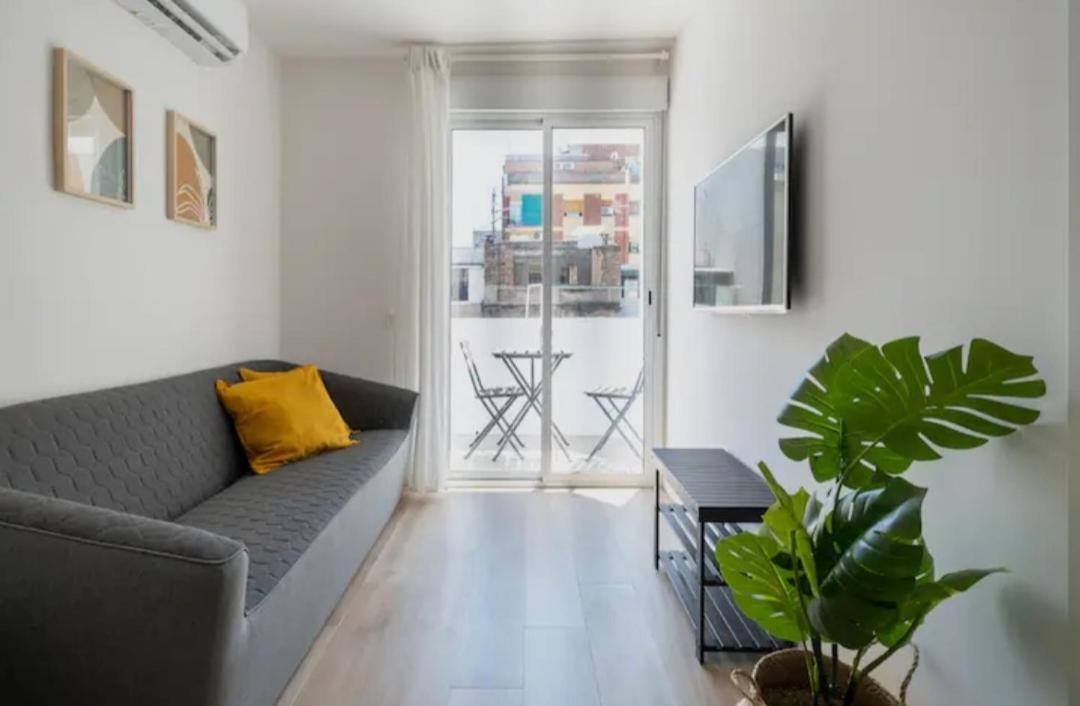 Apartment Close To The Beach Sant Adria de Besos Luaran gambar